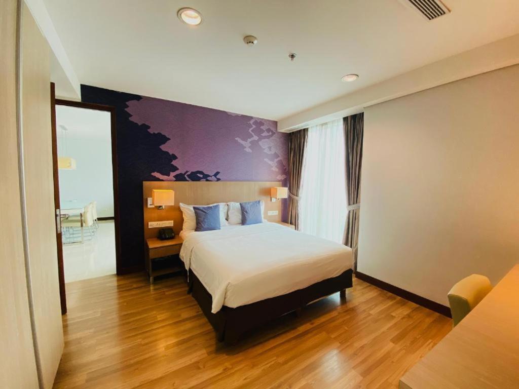 The H Tower Rasuna Suites Kuningan Jakarta By Villaloka Bagian luar foto