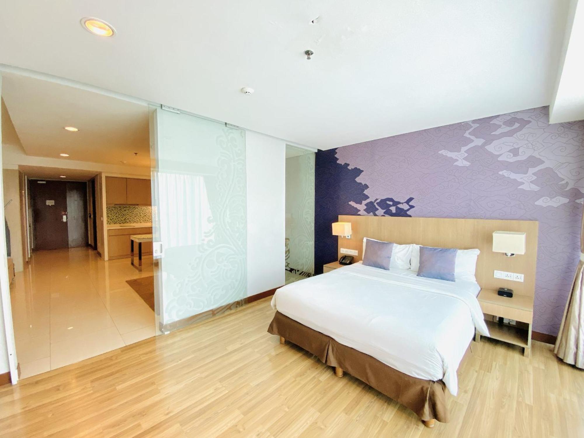 The H Tower Rasuna Suites Kuningan Jakarta By Villaloka Bagian luar foto