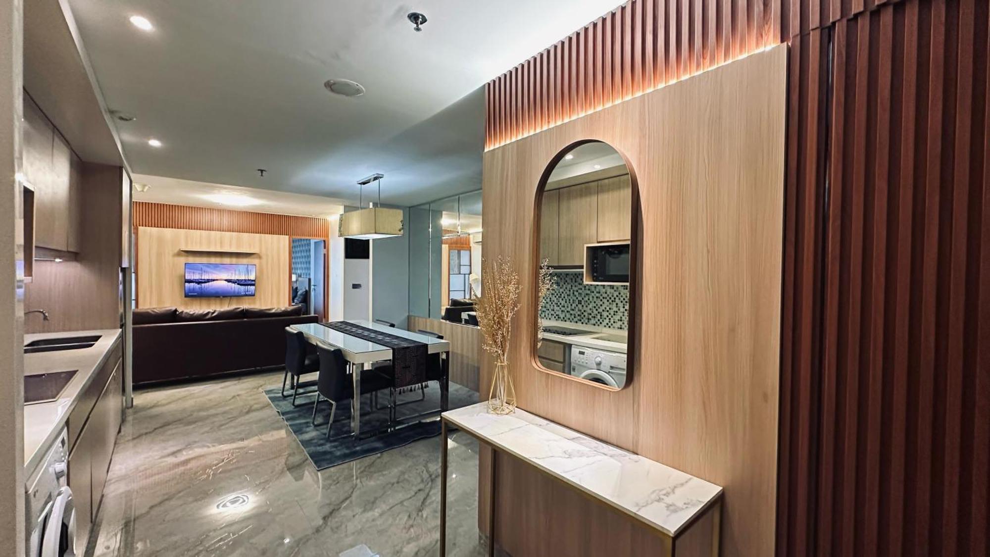 The H Tower Rasuna Suites Kuningan Jakarta By Villaloka Bagian luar foto