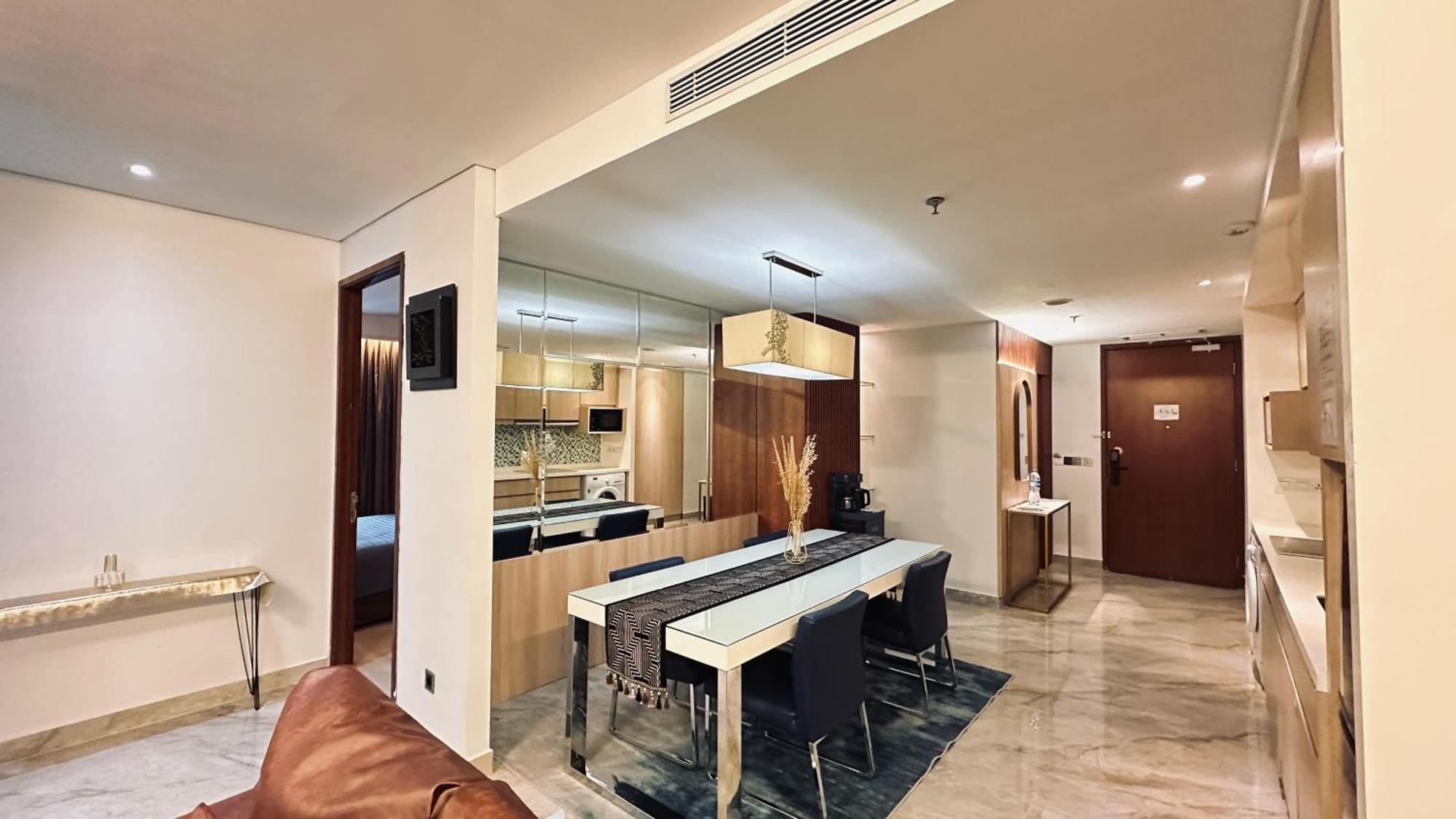 The H Tower Rasuna Suites Kuningan Jakarta By Villaloka Bagian luar foto